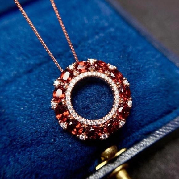 NEW 925 STERLING REAL NATURAL GARNET PENDANT - Picture 1 of 5